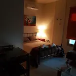 Kerynia Apartment *