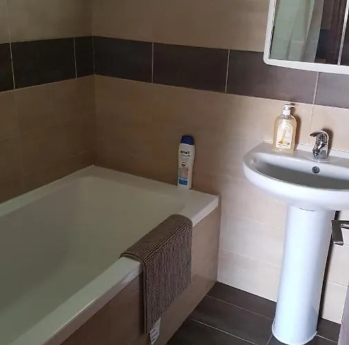 アパート Kerynia パ フォス