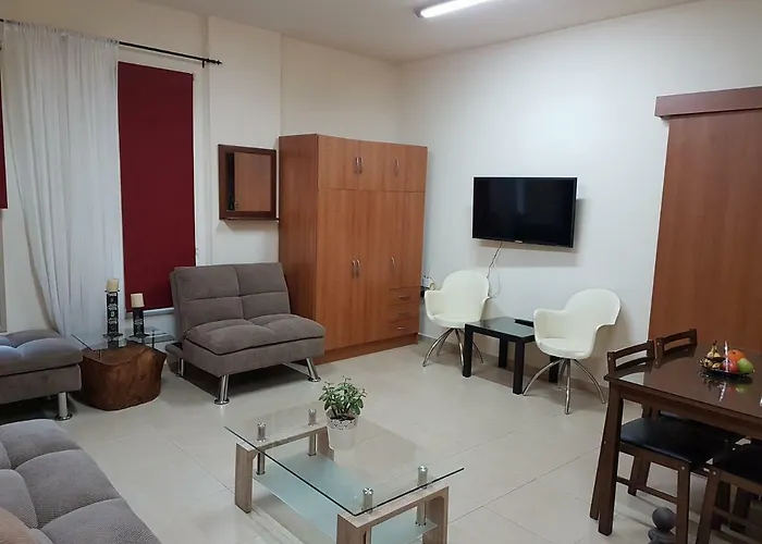 Kerynia アパート パ フォス