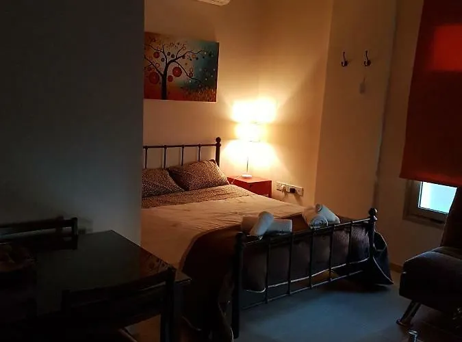 Kerynia アパート *